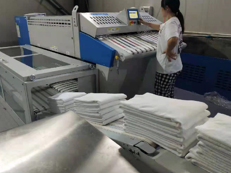 浙江巾类折叠机-02